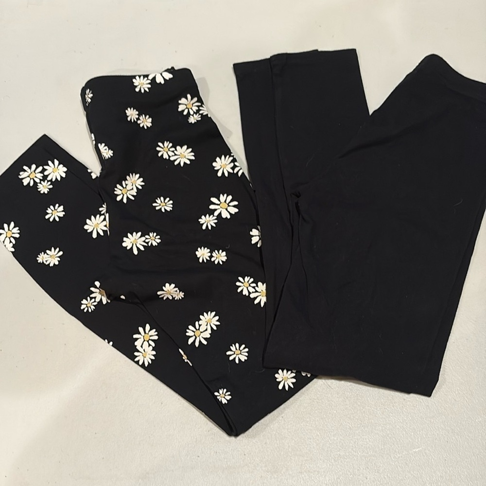 Old navy girls leggings.  size XL (14-16). Black and black with flowers